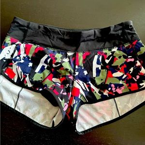 Lululemon size 6 shorts